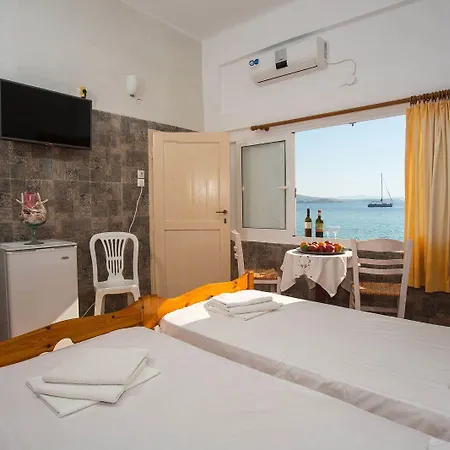 Petalides Apartamento *