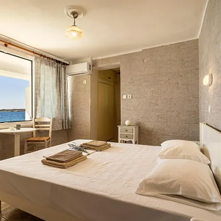Petalides Apartment