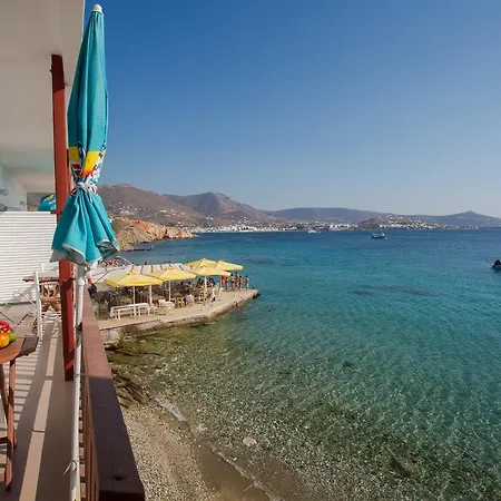 Petalides アパート